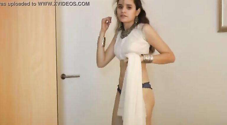 Desi College Girl Jasmine Mathur In White Desi Sari