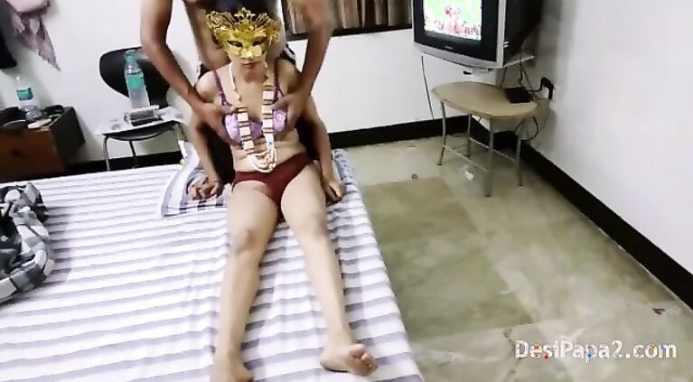 Desi Couple Celebrating Vacation In Shimla Bhabhi Filming Her Porn Vid With Her Husband