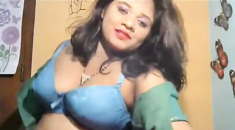 Indian beautiful bhabi