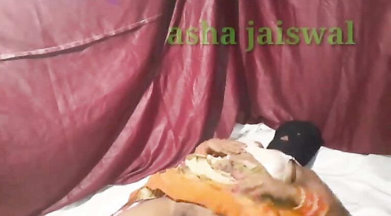 Devar's friend gives a fuck to Asha Bhabhi