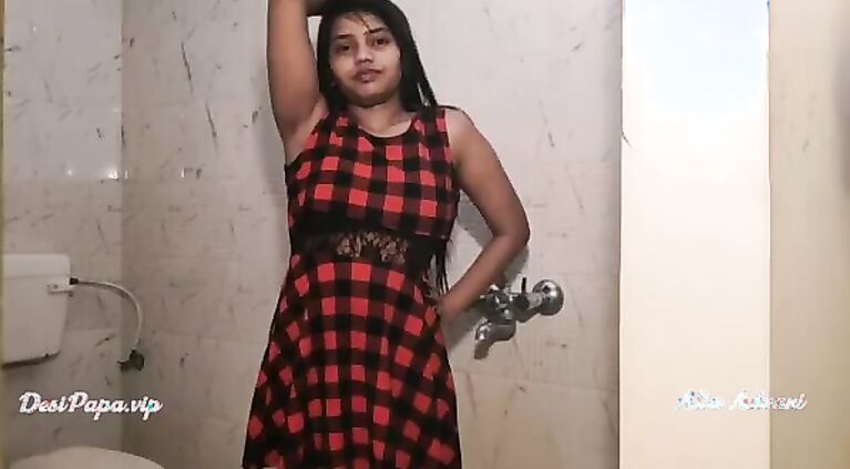 tamil college girl alia advani taking shower
