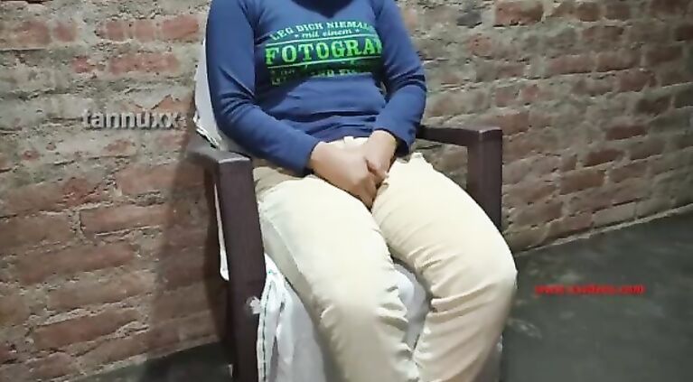 Class room Bangladesh techer and student fucking tamil sex with school girl vagina desi sex boyfriend chair