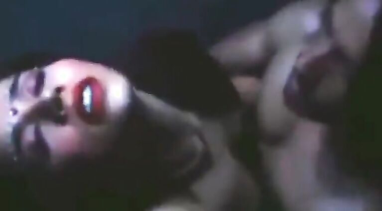 Oo baby bahon me bhar ke soya hua jism jaga sex song