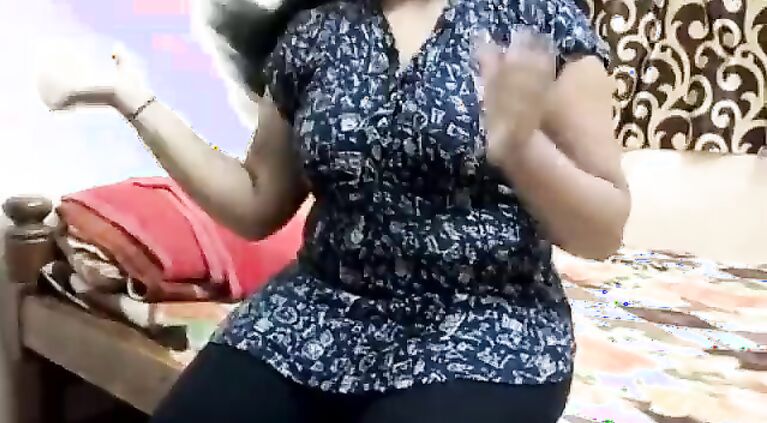 Neighbor bhabhi fuck by innocent boy