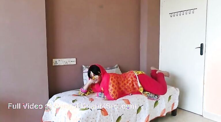 Huge Boob Tamil Milf Shanaya Honeymoon Night Sex IN Saree