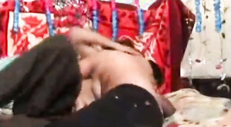 Cute Tamil BlueFilm XXX Full Vid With Story - PORNMELA.COM