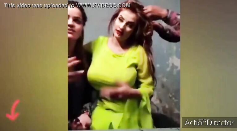 Pakistani Huge Boobs