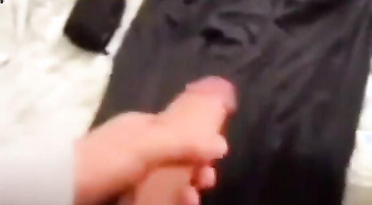 Pakistani Muslim masturbating with big cock