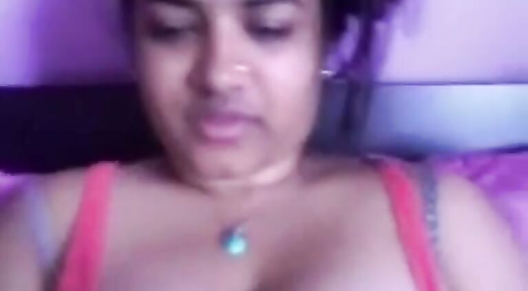 Tamil Homely Sex scandal with huge boobs and hairy vagina