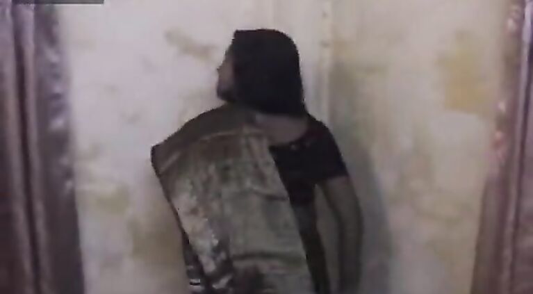 tamil desi aunty saree housewife WIFE sex porn