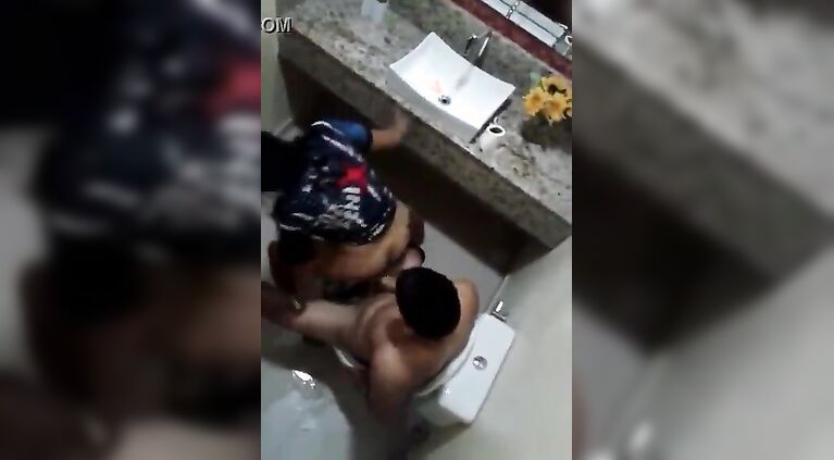 tamil beautiful cousin fucking in toilet while parents are busy family party