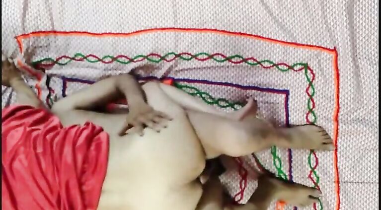 सपने में राधिका भाभी की चुदाई लंड गया चूत में तो सिसकी चिलाई हिन्दी में