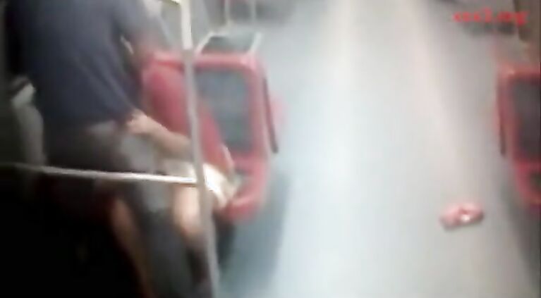 Girl Fucked in Delhi Metro leaked Hidden cam