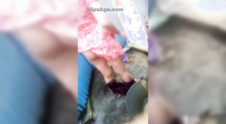नन्गे नहाते मेरी बीवी