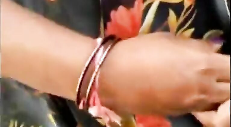 CLIP-20140608-PV0001-Vijayawada (IAP) Telugu 43 yrs old married cute, cute and hot wife aunty Mythili showing her boobs and vagina at forest sex porn clip