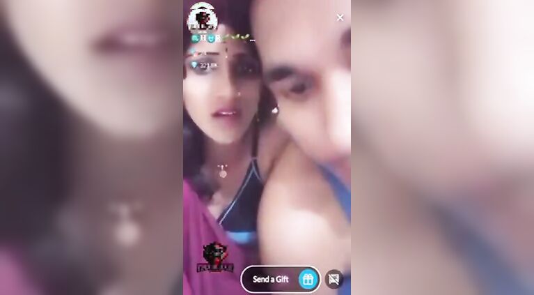 Newly-Married Desi Couple Live Cam Sex Show