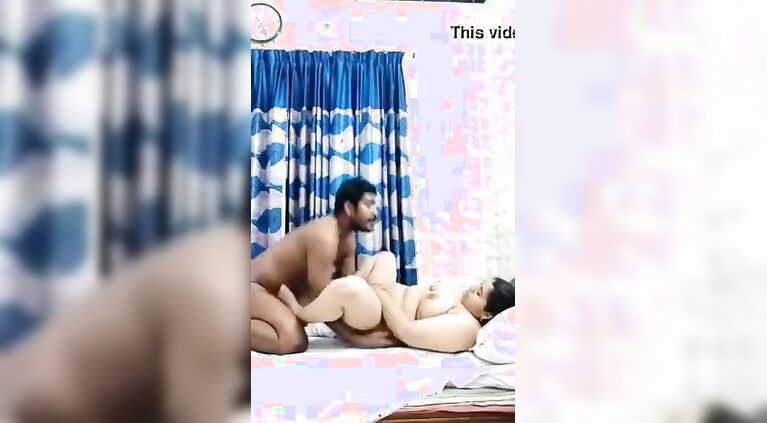 indian horny housewife licking