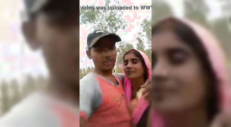 Bhabhi kiss clip