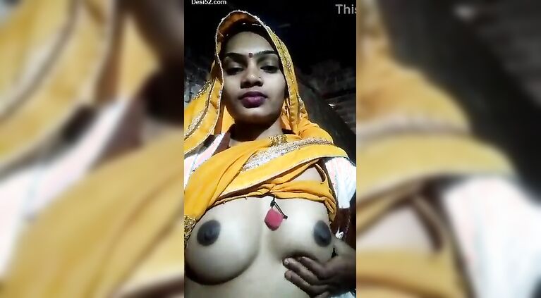 My Bhabhi Showing Her Cute Boobs