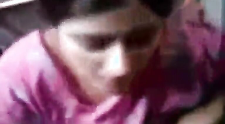 Tamil indian bhabhi sucking her boyfriend's cock in bathroom