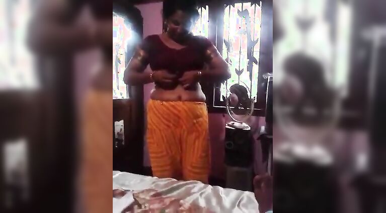 Milky aunty from kerala