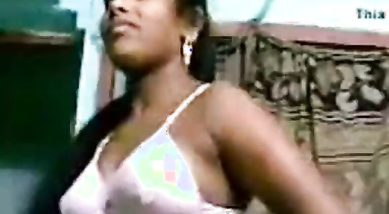 making my aunty nude topless