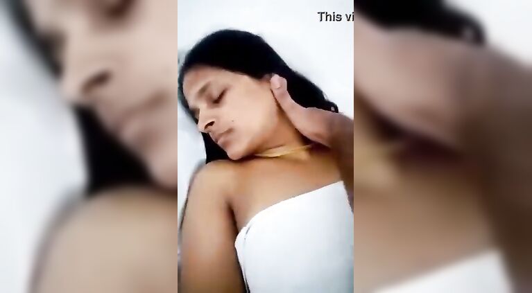 desi aunty in bed