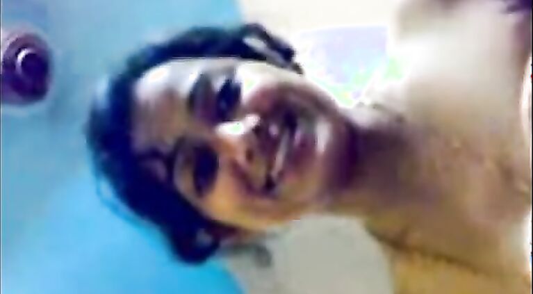 Hot Tamil Teenage Fun With her Boyfriend