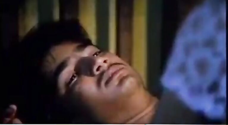 Hot makan malik ki ladki seducing boy