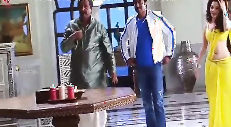 Cute Tamanna Bhatia Very Sexy at Shooting Spot Bollywood Sexy Dance ~hot scene