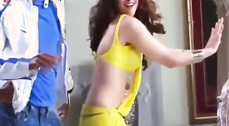 Cute Tamanna Bhatia Very Sexy at Shooting Spot Bollywood Sexy Dance ~hot scene