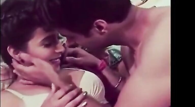 who is she? super sexy girl malasa vid semma mood