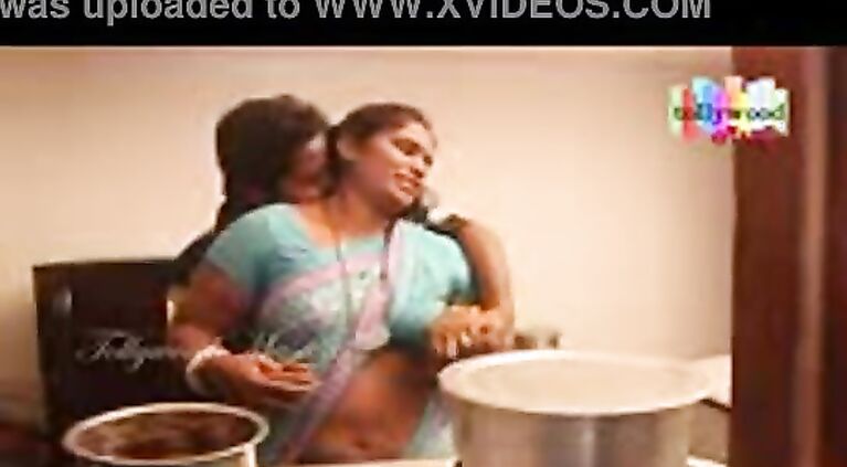 New-Beautiful-beautiful-aunty-wants-romance-with-teenage-neighbour-boy-for-children(zingur.net)