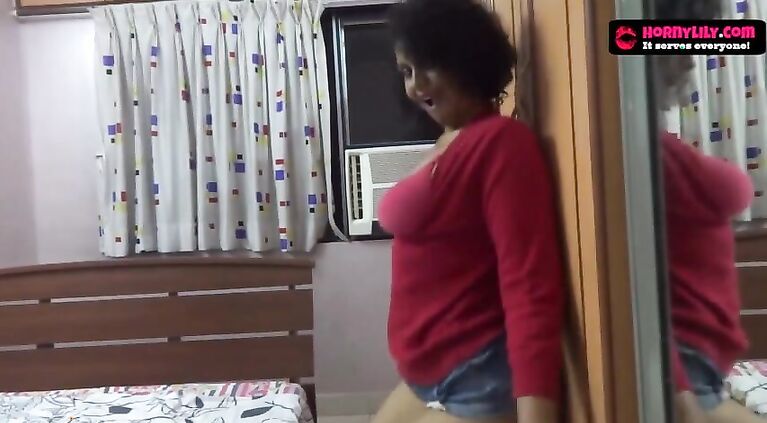 Mallu girl's huge butt