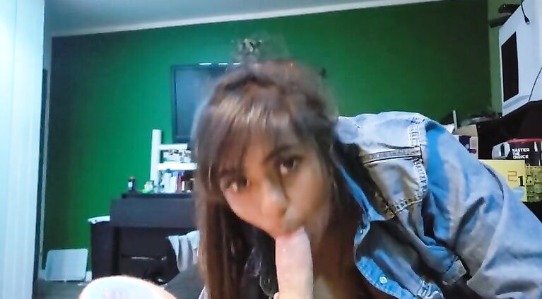Young Giving a Sloppy Suck