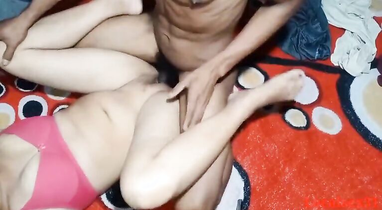 Indian Village Bhabhi sex in public places