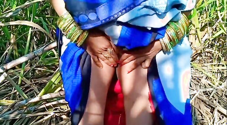 New desi indian village MMS outdoor sex Hindi audio