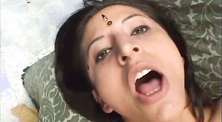 Trio Hardcore Desi Fucking Mom Slut Cunt Nailed