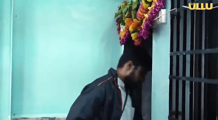 Desi Bhabi Kissed Hard With Devar