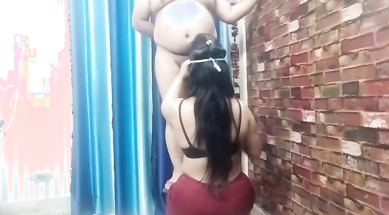 AUNTY & UNCLE ROMANCE
