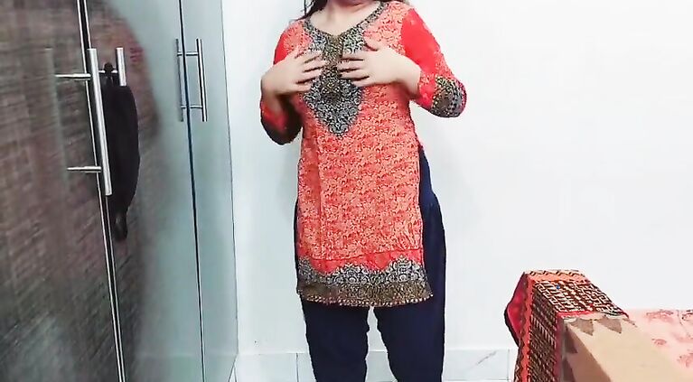 Rabia Bhabi Strip Nude Dance On Live Clip Call For Client