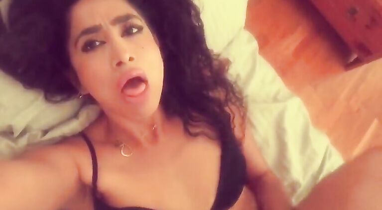 Pakistani Girl Sucking and Fucking her toy