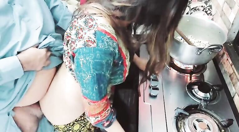 Punjabi Maid Busy in Cooking While Her Butt Fucked By Her Owner With Clear Hindi Audio