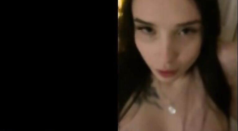 مغربية في المطبخ مع زب / ایرانی خود ارضایی دوست دختر / Sexy sex 18 YO THICK GIRL Long shiny hair