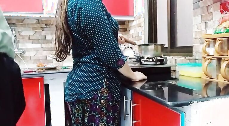 Pakistani Cute Milf Fucked In Kitchen While She Is Cooking With Clear Hindi Audio Cute Sex Talk