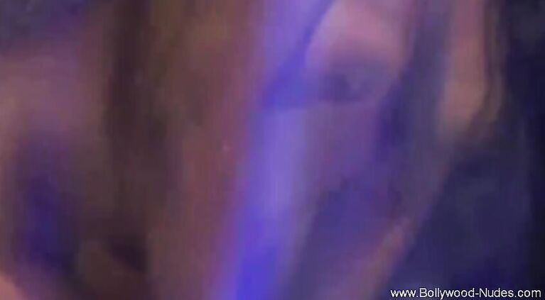 Desi Lady Strip Her Dress And Dance Enjoyment Moment