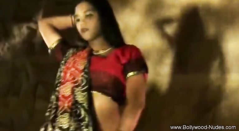 Bollywood Dancing Looks So Good And Feel Good Too