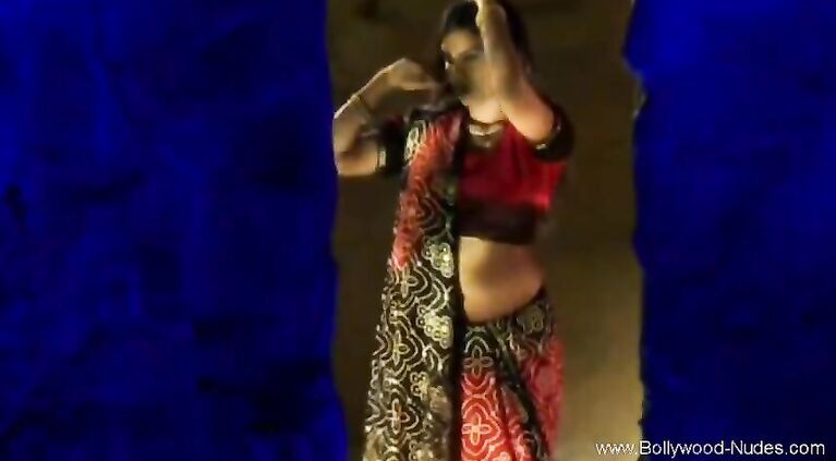 Bollywood Dancing Looks So Good And Feel Good Too