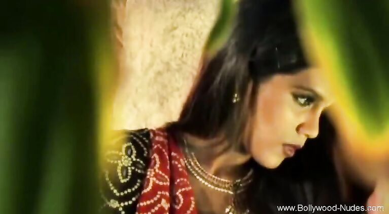 She Seduce Her Lover By Beautiful Dance And Moment To feel