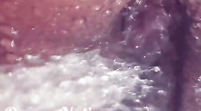 Desi mistress in saree peeing upclose
